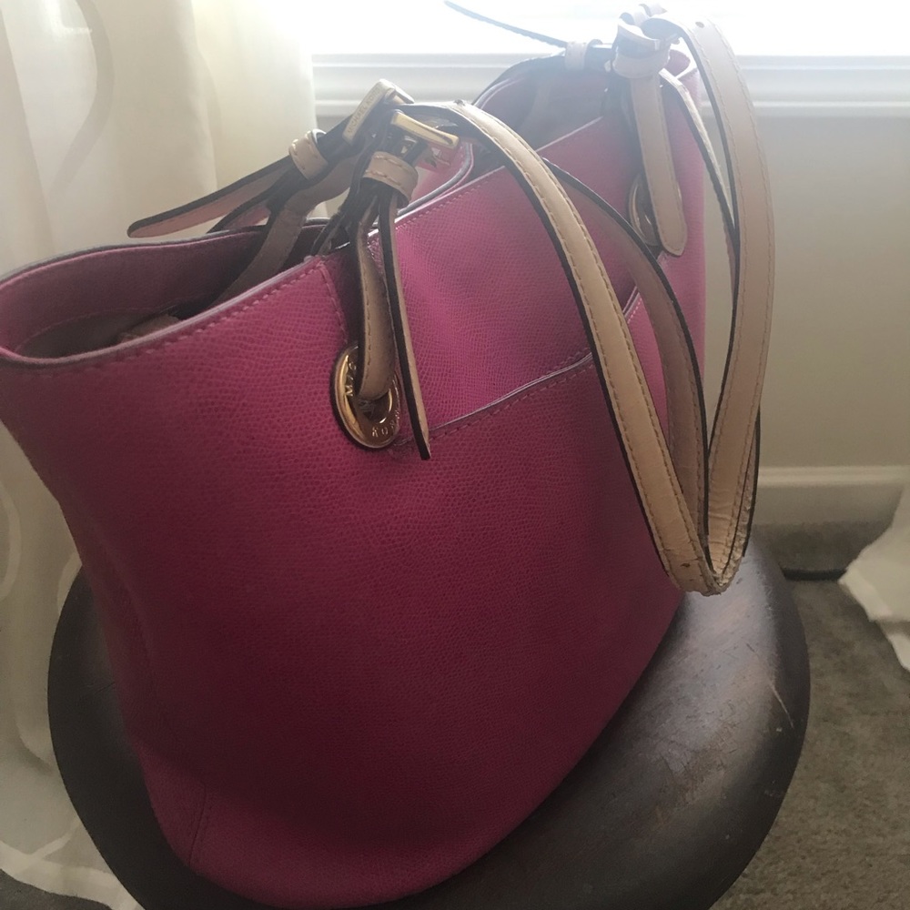 Beautiful raspberry tote! - Picture 4 of 13